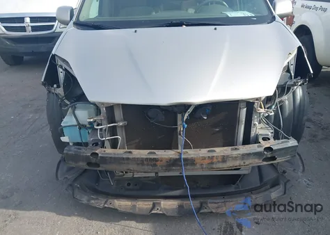 2005 Toyota Sienna Xle из США, поврежденный, VIN 5TDZA22C15S251377